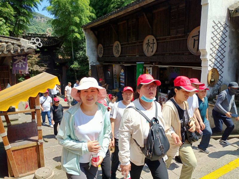 2023年?yáng)|平金馬公司赴泰州常州南京旅游團(tuán)